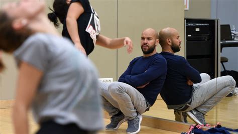 Mourad Merzouki, le hip hop version danseur étoile